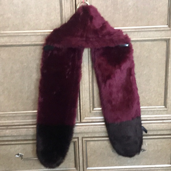 NWT INC INTERNATIONAL CONCEPTS FAUX FUR SHAW - Picture 3 of 6